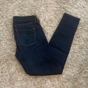 Dark wash jeggings